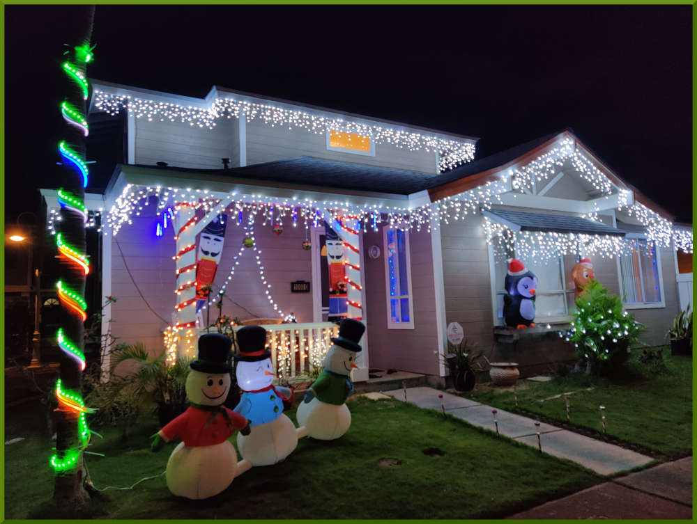 2021 Christmas decorations around Kekuilani Village