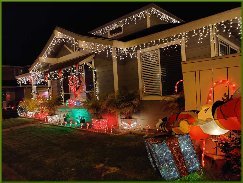 2021 Christmas decorations around Kekuilani Village