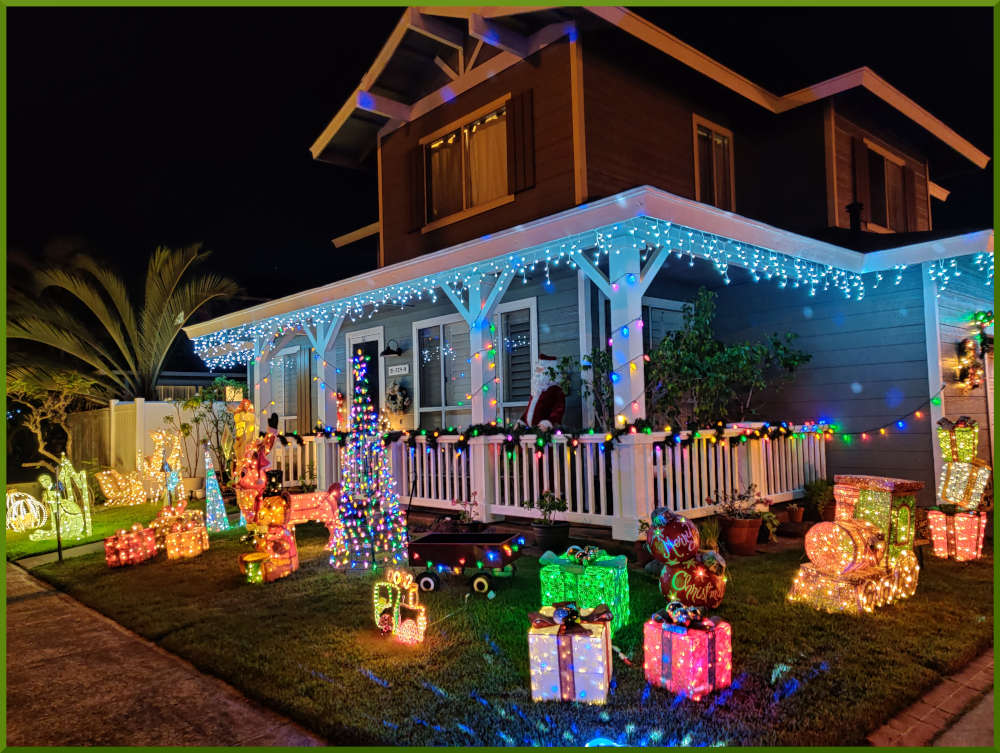 2021 Christmas decorations around Kekuilani Village